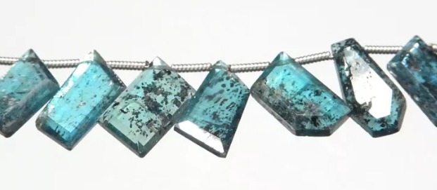 인디고 블루 카이아나이트