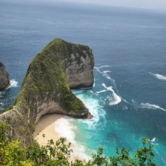 발리 브로큰 비치 Broken Beach 파도와 바람이 만든 천연 아치_8