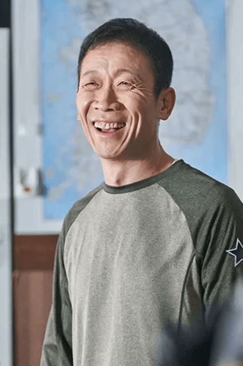 낮과 밤이 다른 그녀 이학천