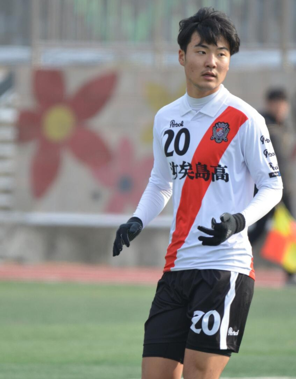 '제2의 손흥민'을 꿈꾸던 20대가 음주운전 차량에 치여 뇌사 상태에 빠진 후 장기기증을 통해 7명의 생명을 살리고 떠났다. 사진은 뇌사 장기기증으로 심장, 폐장, 간장, 신장, 췌장, 안구를 7명에게 기증하고 숨진 故 진호승 씨. [사진=한국장기조직기증원 제공]