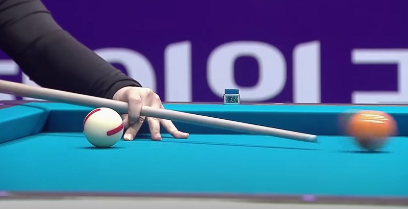 하이원리조트 LPBA 챔피언십 우승자, 히가시우치 나츠미가 스트로크를 하고 있는 모습