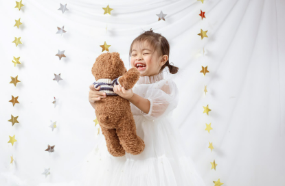 아기에게 스마트 기기 대신 ‘리듬 동작’을 보여줘야 하는 이유 (모방 신경망 분석)