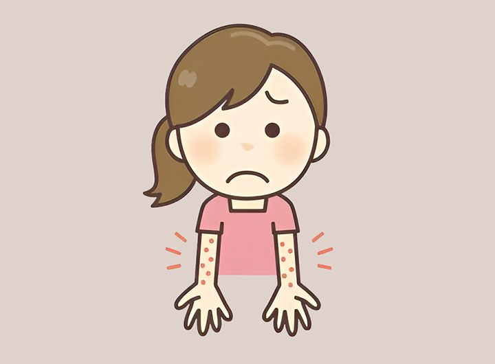 알레르기로-고통스러운-여성