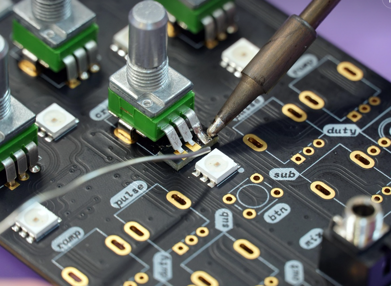 회로 칩의 모습