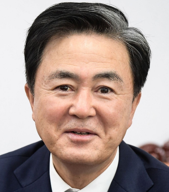 김태흠 충남도지사 프로필 나이 고향 학력 재산 | 김태흠 축구 아웃 논란 이유