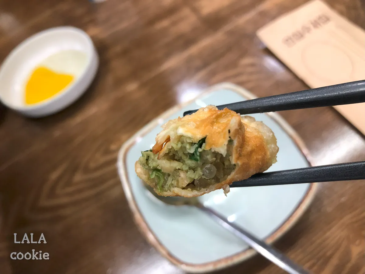 창원-남양동-중국집-맛집-추천-라이라이-군만두-속