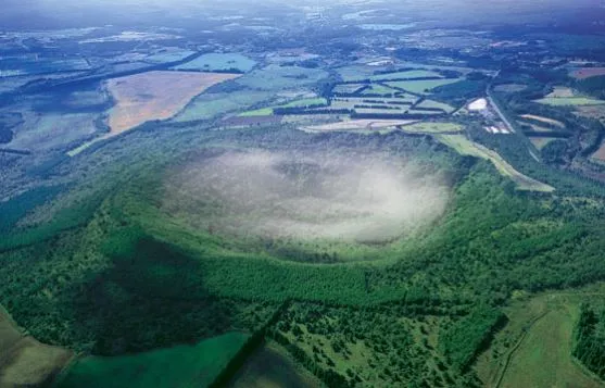 제주도-가을-여행-억새-명소-산굼부리-분화구