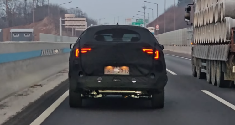 스포티지 페이스리프트 위장막(출처:shortscar)