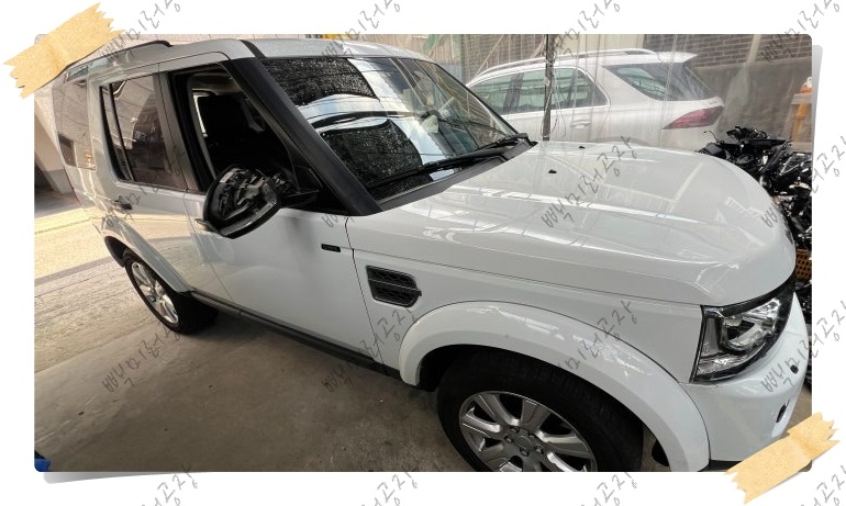 디스커버리4 사이드미러 목파손 테이프 고정 임시조치 모습 입고사진