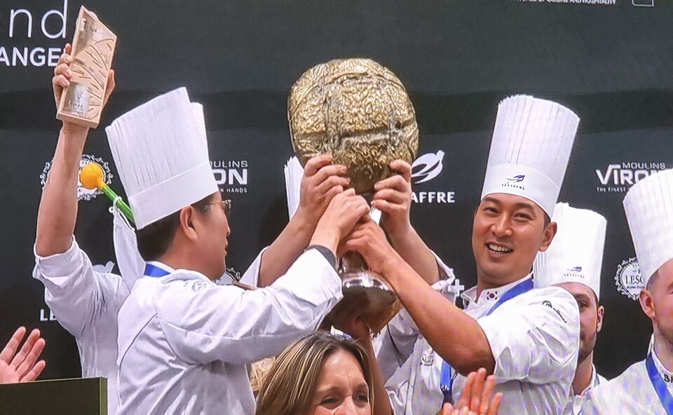 2026 베이커리 월드컵 우승, &lsquo;빵 거북선&rsquo;의 기획력이 인상적이에요