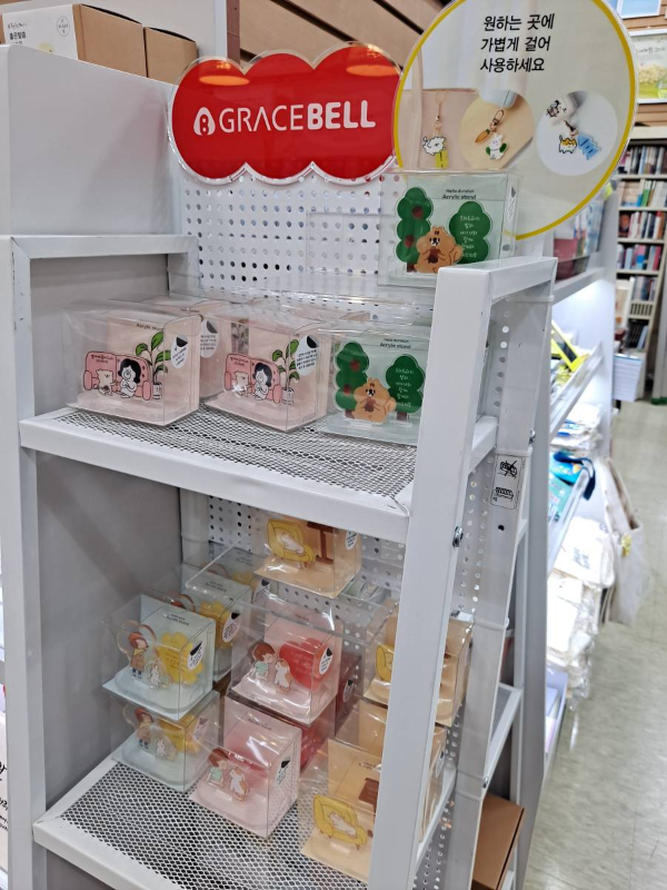 생명의말씀사 1층 소품들