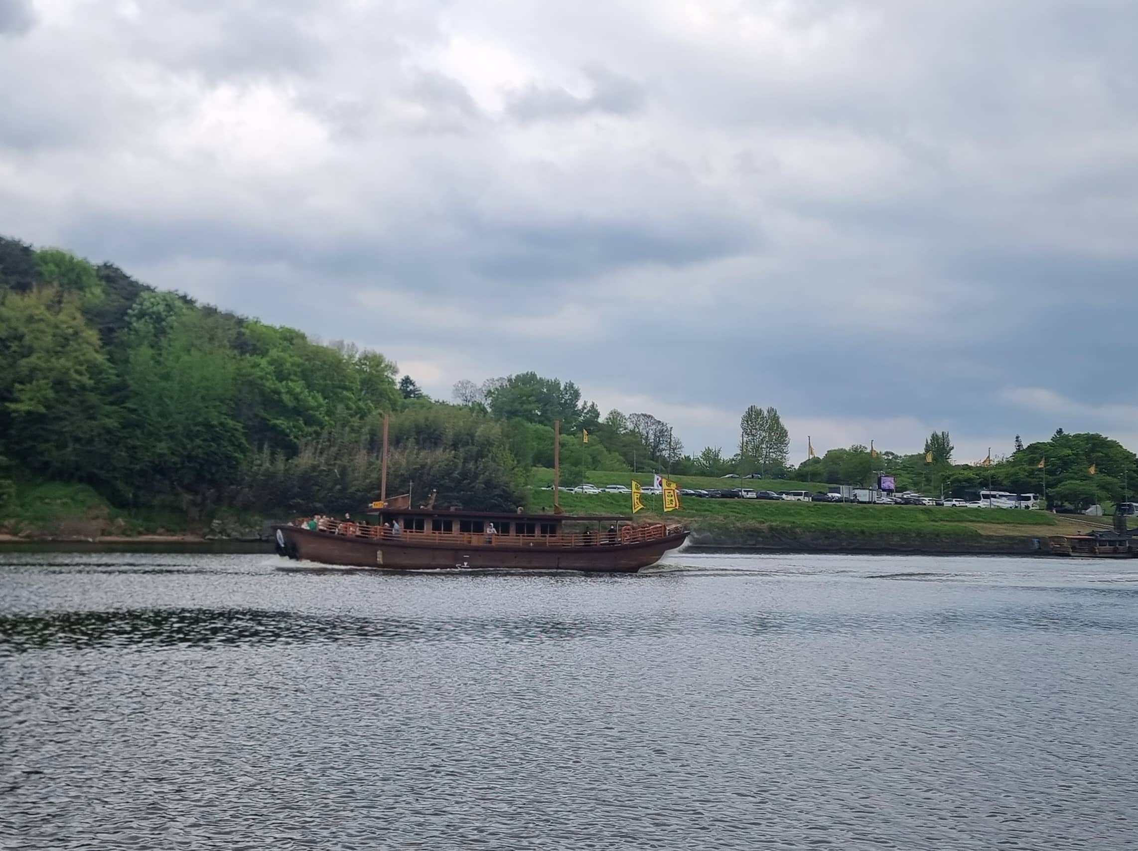 백마강 유람선 (황포 돛배)