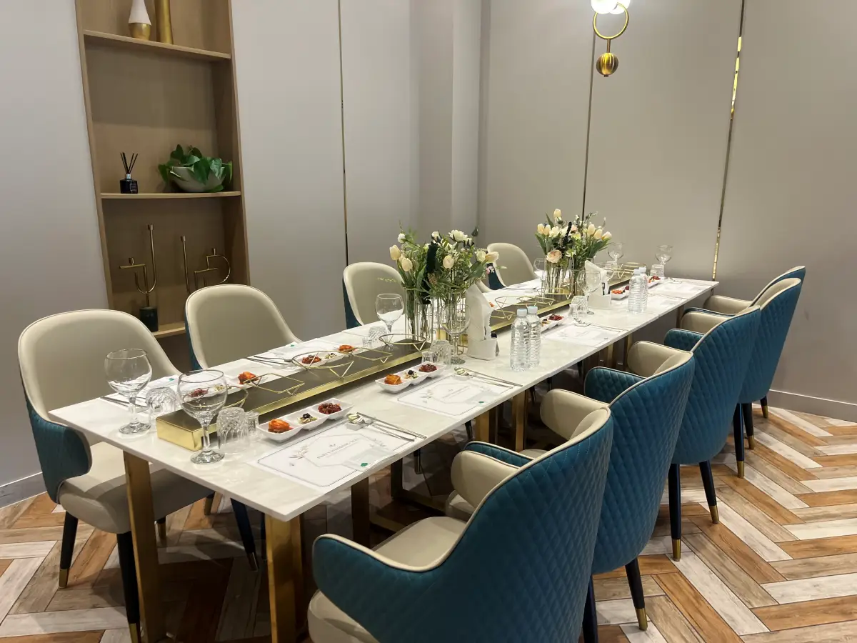 수원-파티웨딩유-가족식사