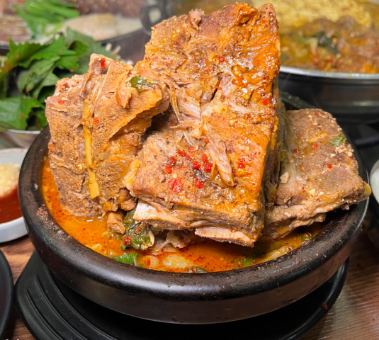 생방송투데이 서울 최고의 뼈해장국 담원순대 시청본점 정보