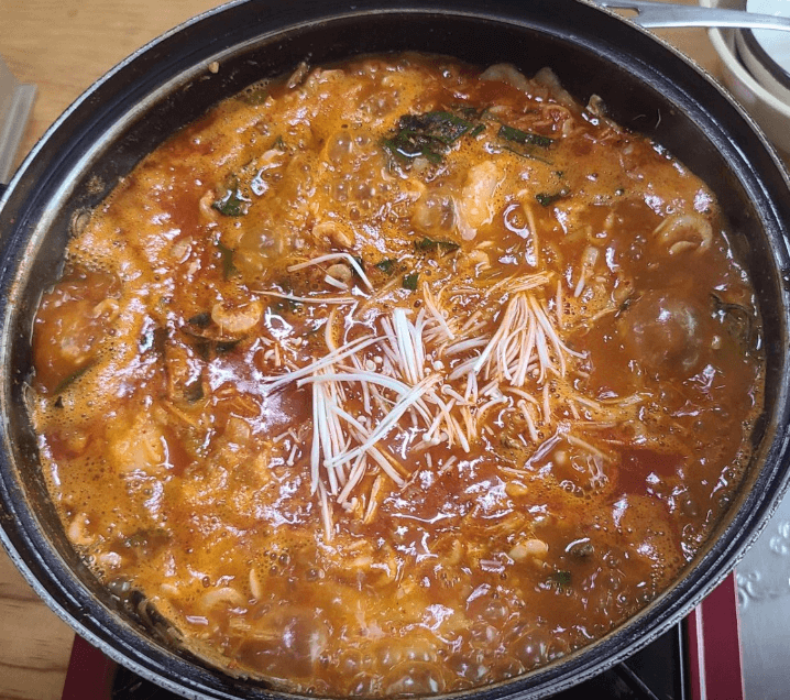 생생정보통 새뱅이수제비 전골 민물새우튀김 매운탕 천안 맛집