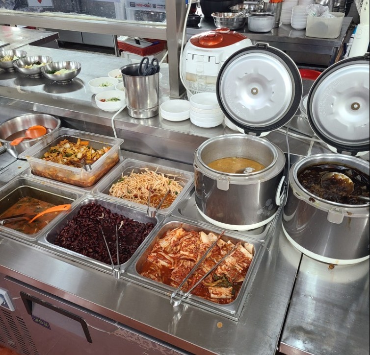 남구 여천동 동영식당(동영기사식당) &mdash; 5천원 한식뷔페의 정석 관련 사진