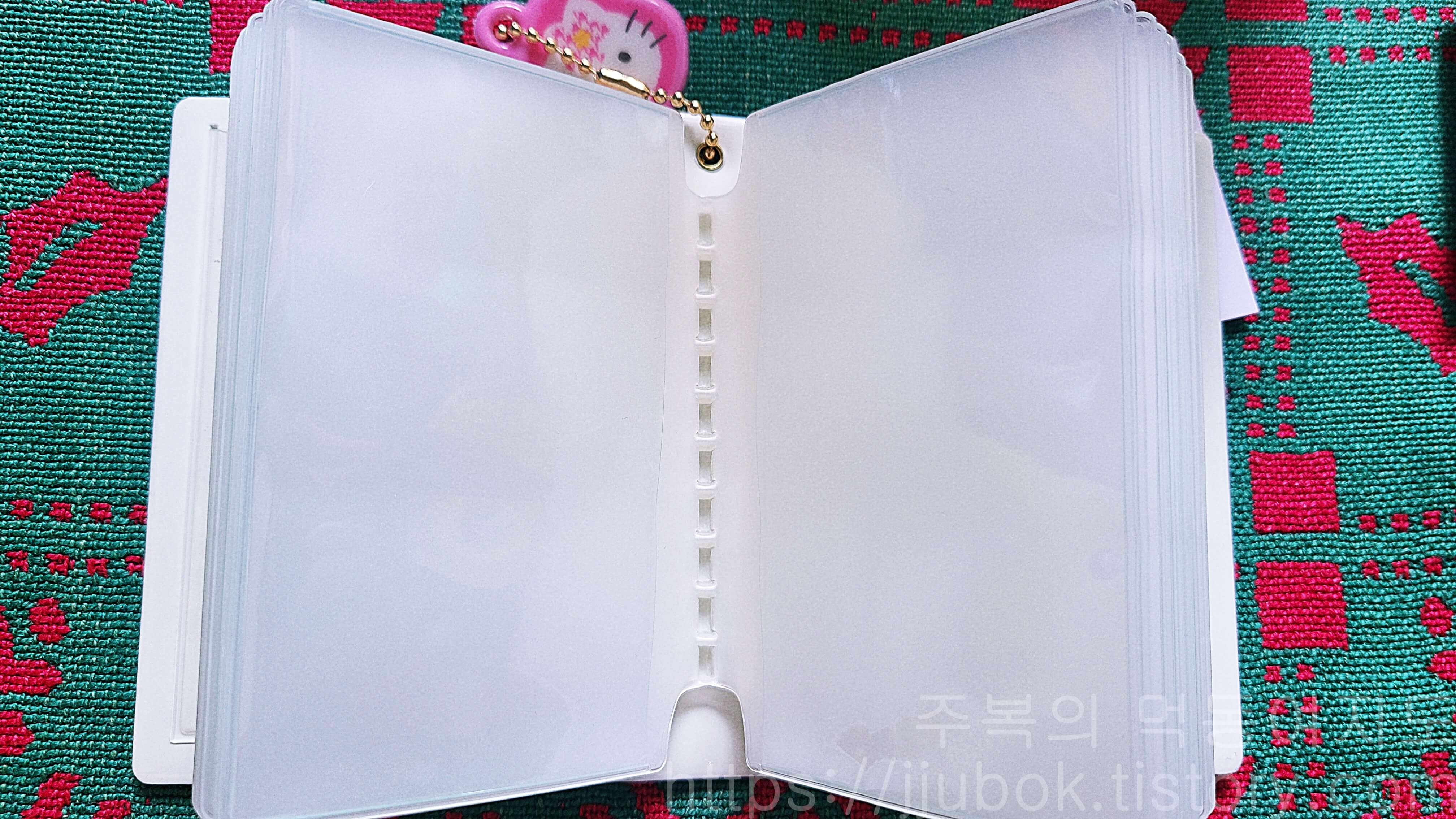 헬로키티-포토카드-콜렉트북-안쪽