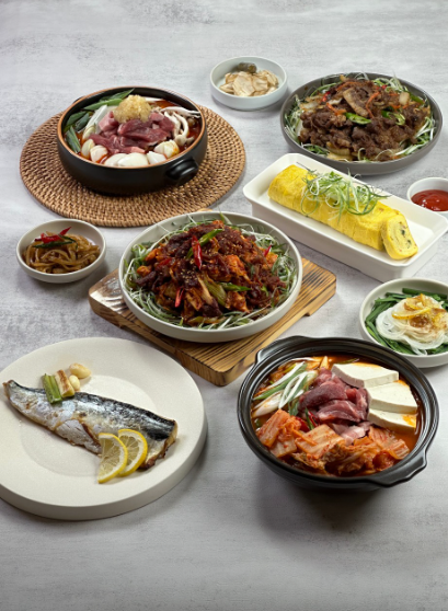 유자두루치기 낙지해물김치찌개 계란말이 한상