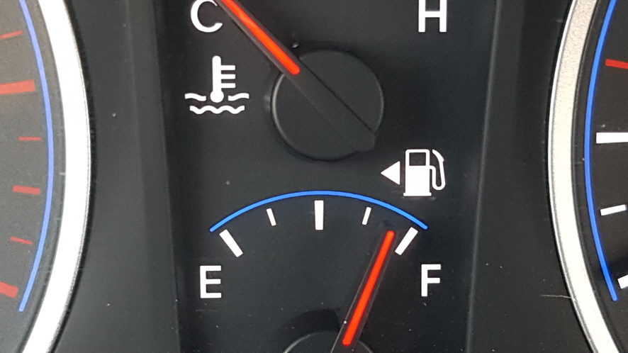 자동차 계기판 주유게이지