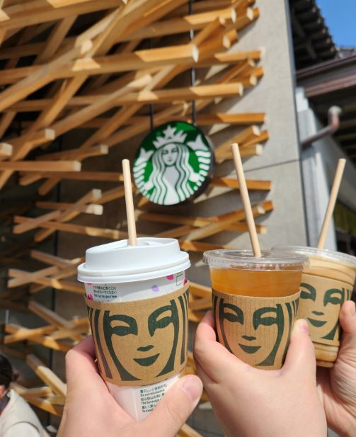 후쿠오카-여행-다자이후-스타벅스-오모테산도점-음료-주문-사진