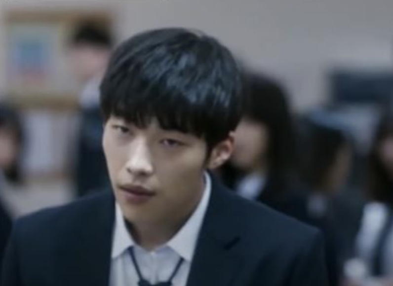 우도환18