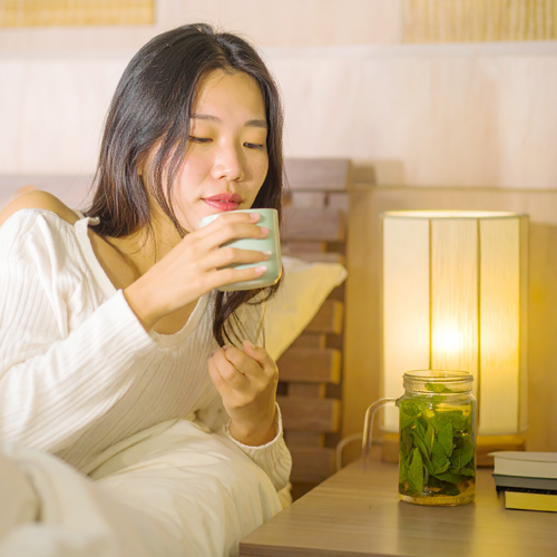 미지근한 차 한잔으로 숙면 유도