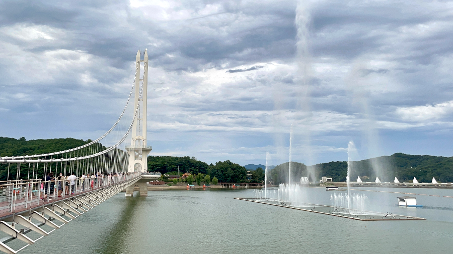 예당호 출렁다리