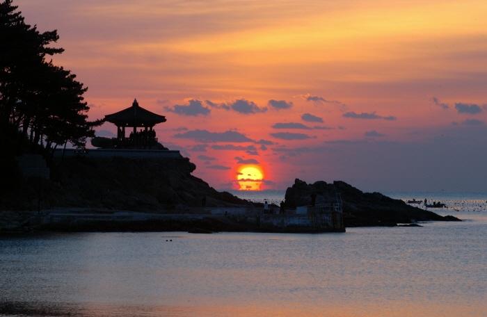 해지는 바다풍경