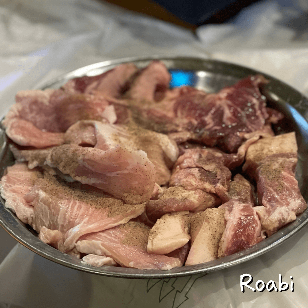 궁금해서 시킨 뒷고기, 감탄하면서 먹었어요