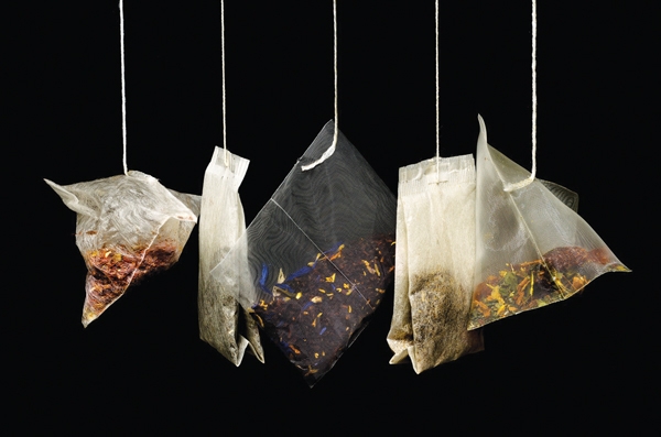 천연 제습제 vs 전자 제습기|24시간 습도 변화를 수치로 기록한 실제 실험 리포트