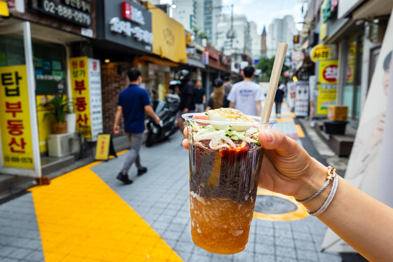 4000원의 행복, 컵냉면 컵빙수 컵육회