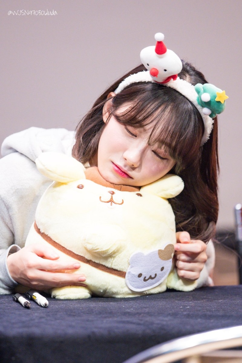 우주소녀 루다 사진