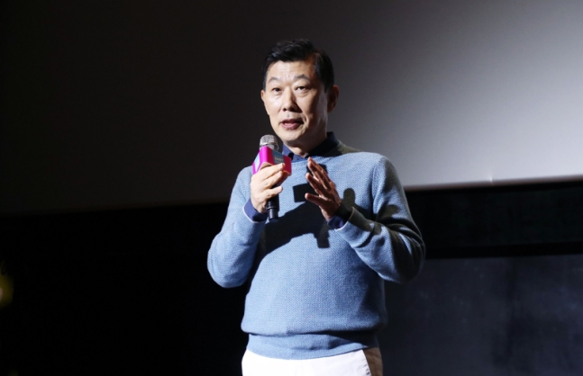 하림그룹이 국내 최대 컨테이너 선사 HMM을 품는다.