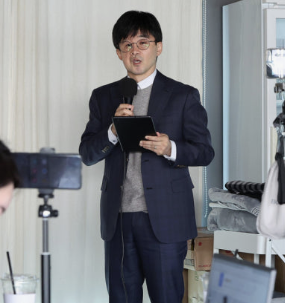 권우현 변호사 프로필 권우현 감치 법원행정처 고발