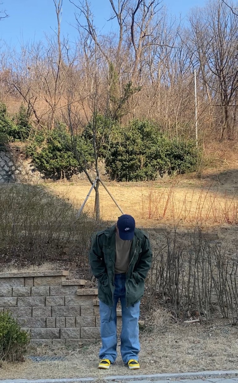 데일리룩(2024. 3. 24.)나이키 볼캡 헤리티지 86 퓨추라 워시드, 로스코 M-65 야상필드자켓, 무신사스탠다드 기본티셔츠, 무신사스탠다드 데미지진, 나이키 덩크하이 검노