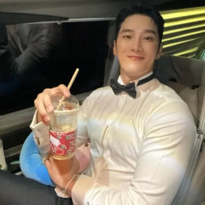 안보현-셀카-1