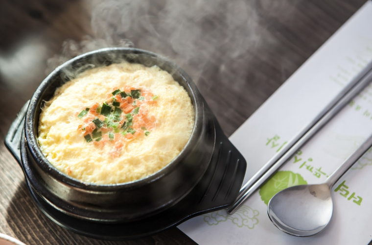 냉장고 속 재료로 만드는 즉석 요리