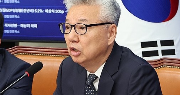 홍성국 국회의원 정치 입문