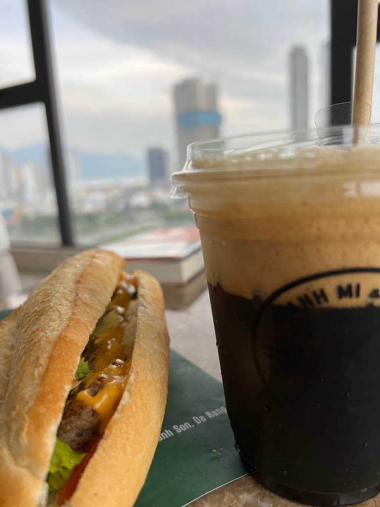 베트남-다낭-반미-맛집-움반미