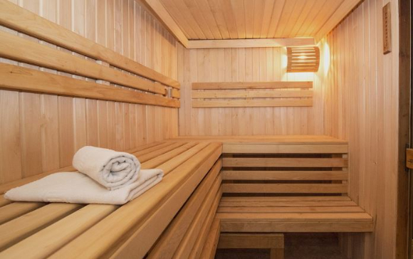 찜질방 여성 전용 수면실에 들어가 자는 손님을 추행하고 음란 행위까지 한 20대가 지난 18일 실형을 선고받았다. 본 기사와 무관한 이미지. [사진=픽사베이]