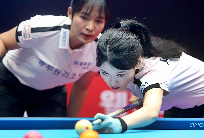 PBA 팀리그 블루원리조트 스롱피아비와 서한솔 당구선수