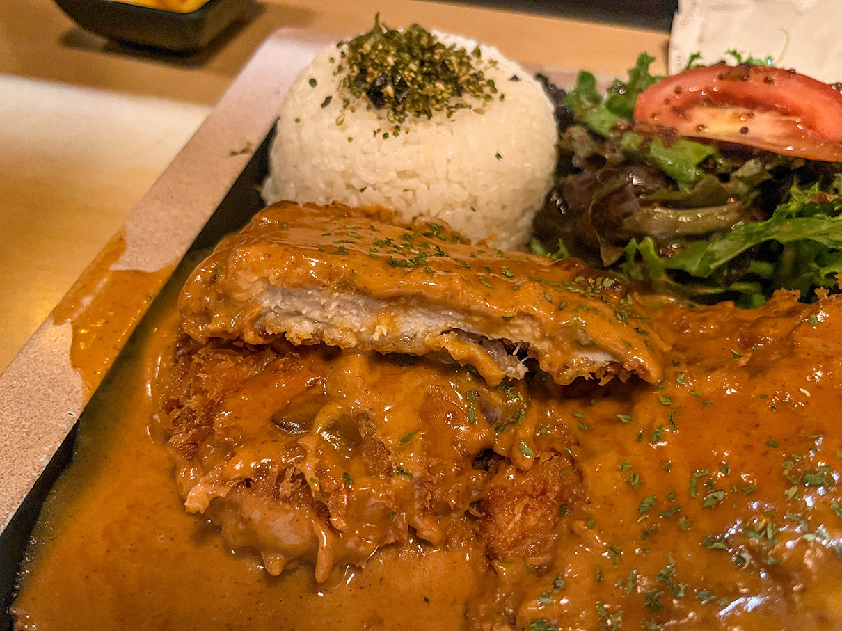 긴자료코 데미그라스 돈가스