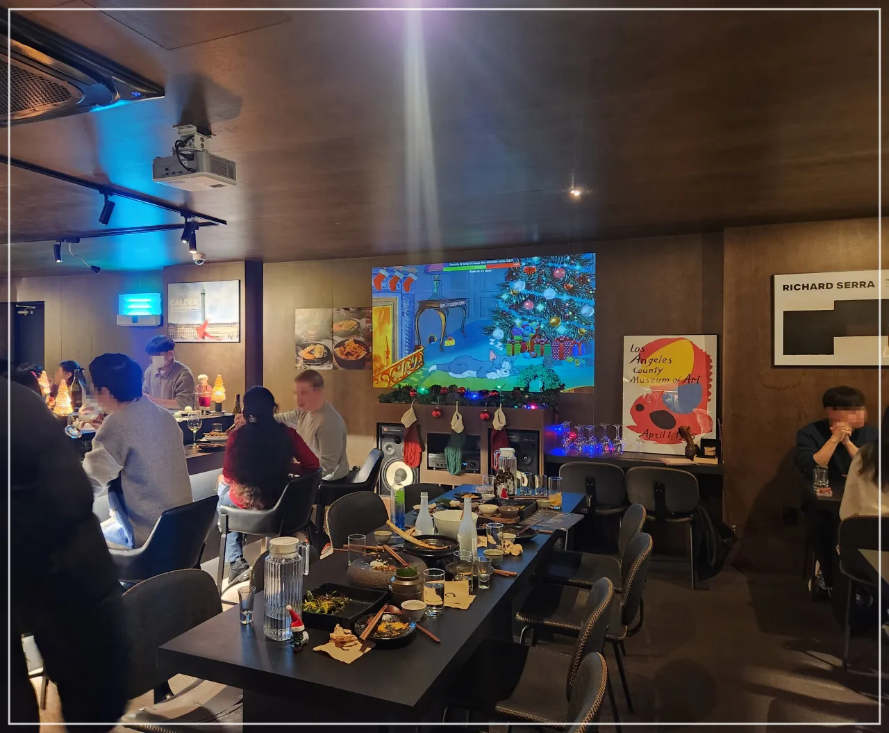 서울대-리파인-내부-좌석
