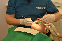 임플란트뼈이식치료