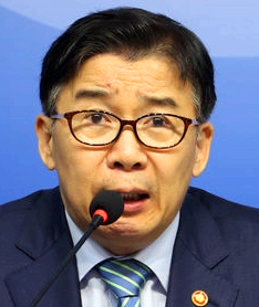 유철환 프로필 나이 고향 학력 재산 경력 &amp;#124; 유철환 권익위원장 김건희 명품가방 사건 종결 이유