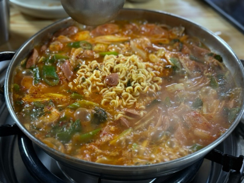 박가 삼거리 부대찌개