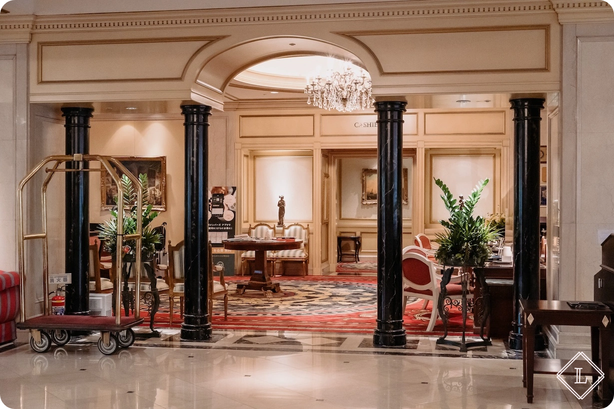 리가 로얄 호텔 로비