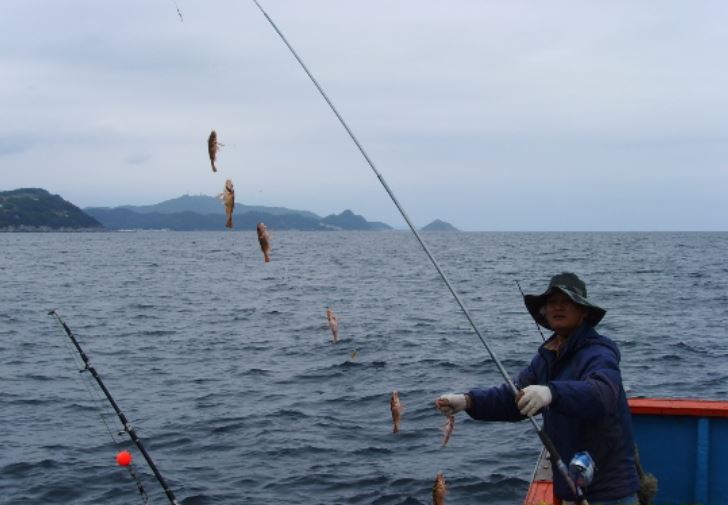 East Sea Winter Heat Boat Fishing