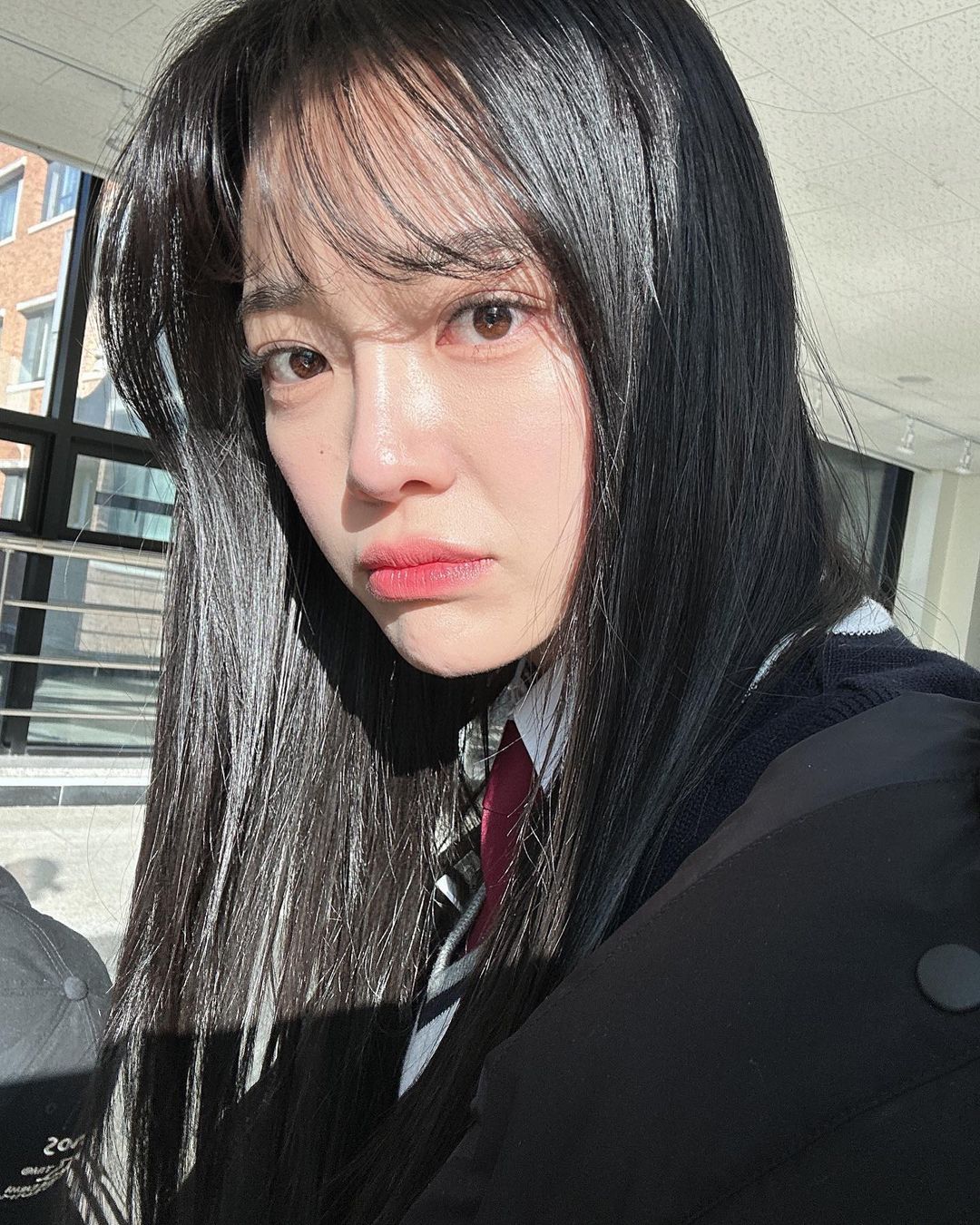 김세정 교복