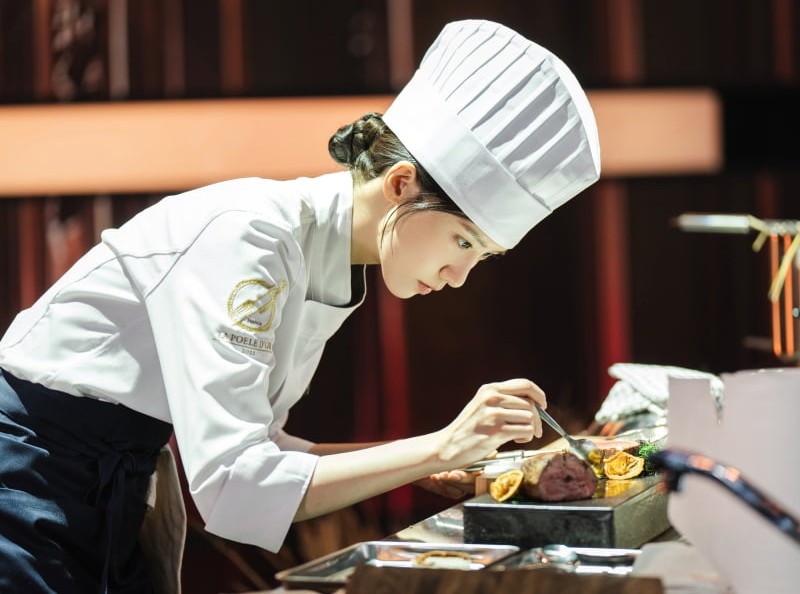 악마와 셰프를 오가는 베테랑 배우가 된 배우 임윤아